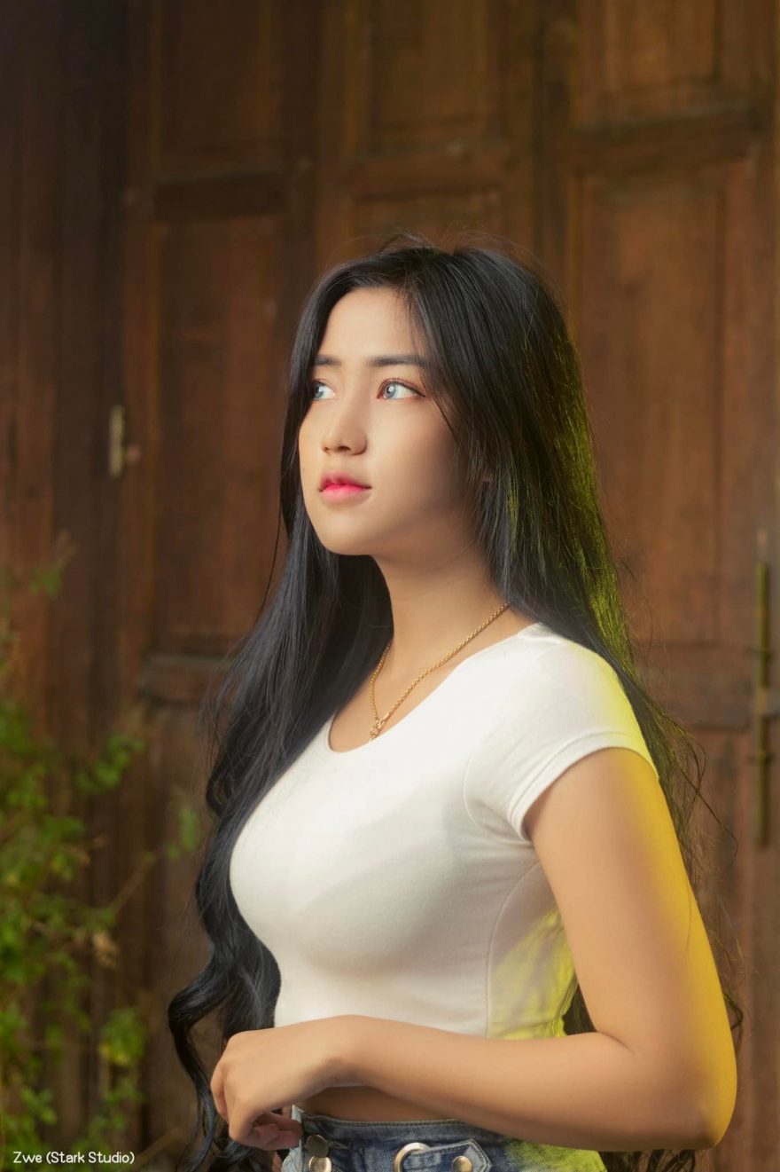 အပျိုလေးနဲ့အတွေ့အကြုံ